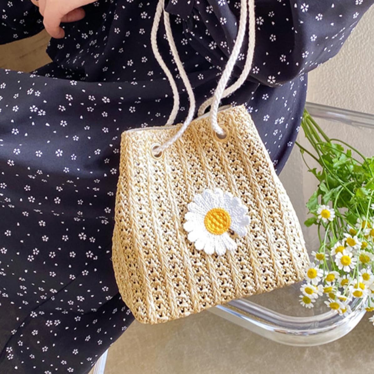 GALPADA Damen Crossbody Tasche mit Gänseblümchenmuster Strohgewebte Eimertasche aus Polyester Großer Kapazität Modisch und Praktisch für Täglichen Gebrauch