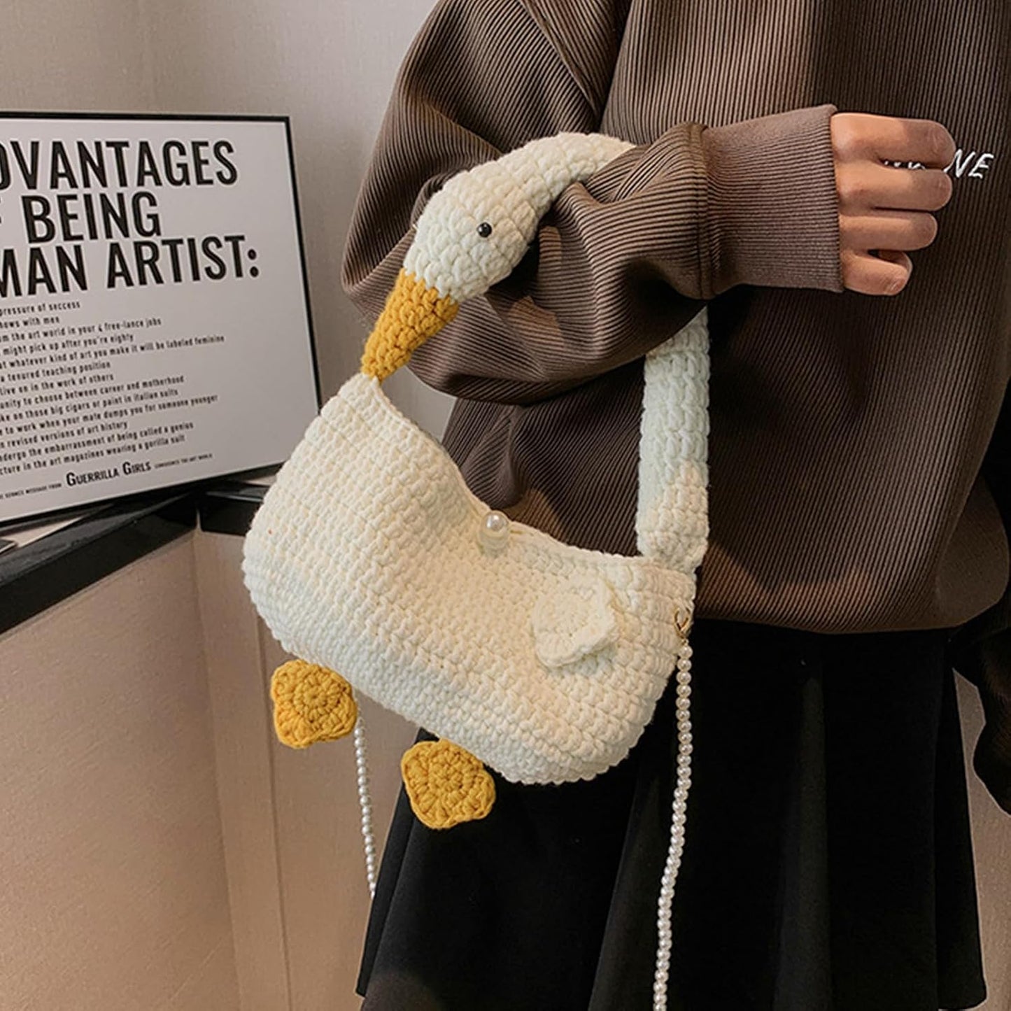 2023 Umhängetasche mit Perlenkette, Tragetasche für Damen und Mädchen, modisch, niedliche Gänse Design, gewebte Tasche, Handtasche, Umhängetasche, einzigartiges und niedliches Design